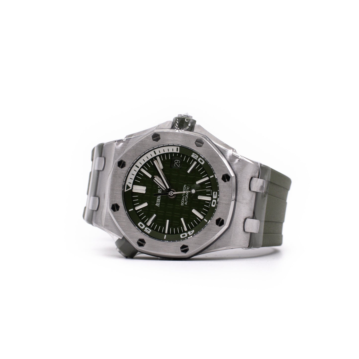 2018 Audemars Piguet Royal Oak Diver Green Dial 42mm 15710