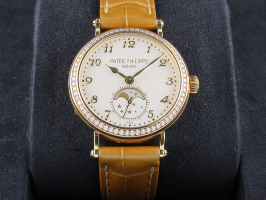 Patek Philippe Calatrava Moonphase Diamond Bezel 18 Ct. Yellow Gold 33 Mm Manual Winding 7121J June 2022