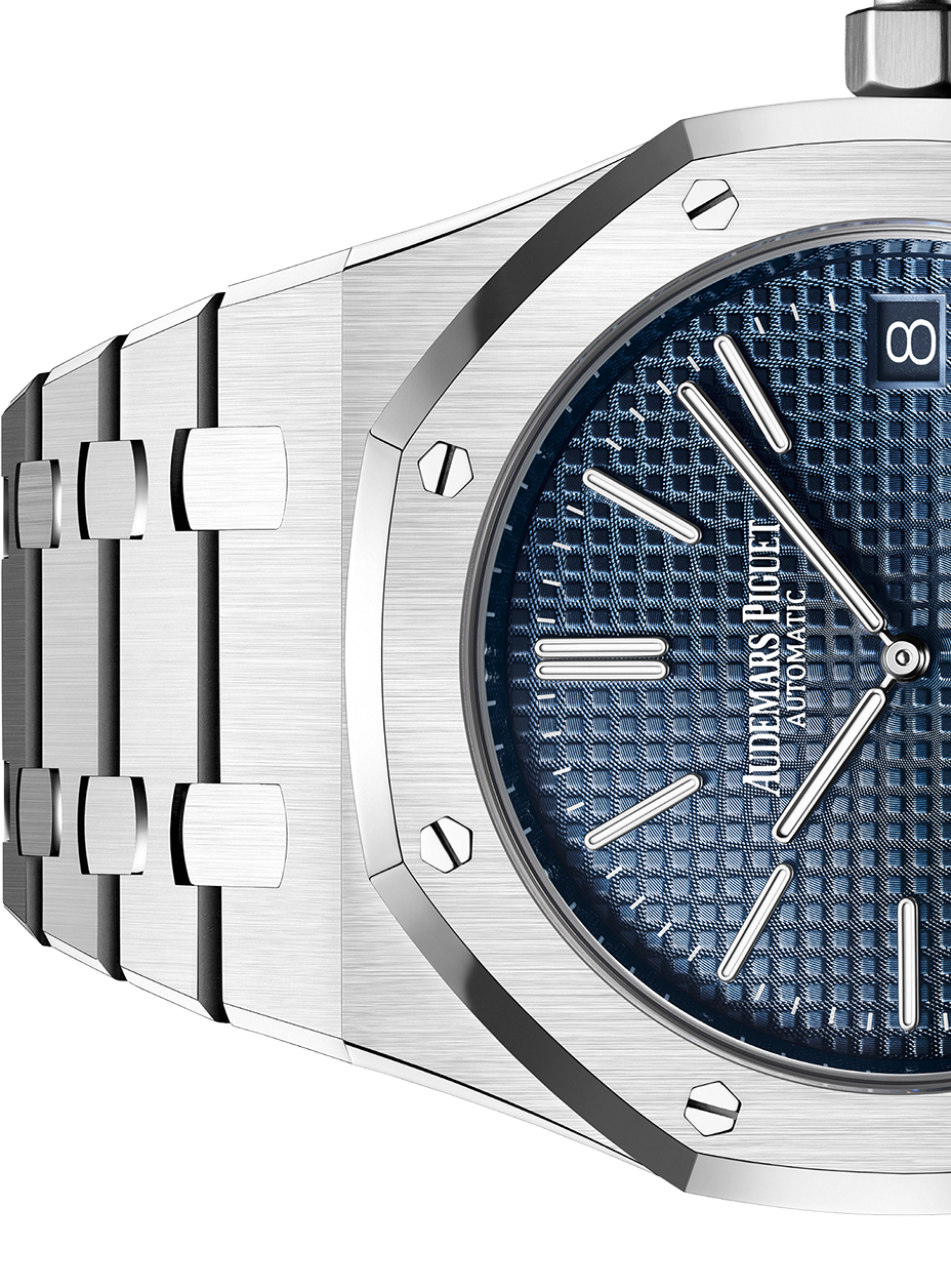 Audemars Piguet Royal Oak Jumbo Extra-Thin Blue Dial 15202ST.OO.1240ST.01.A